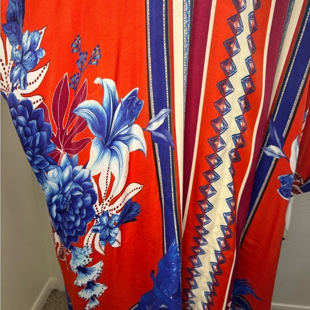 Farm Rio Macaw Red and Blue Geometric  duster  with Flowing Sleeves. - Picture 11 of 14